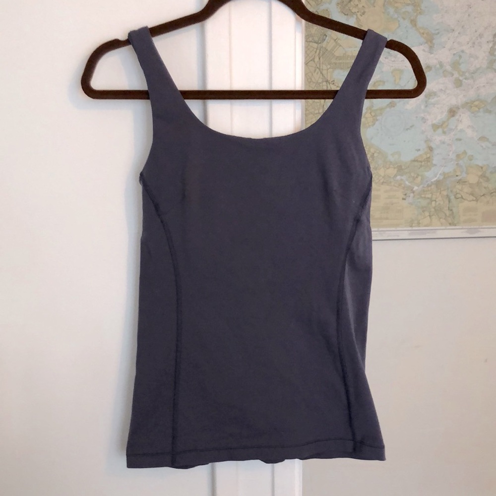 Women’s lululemon workout top